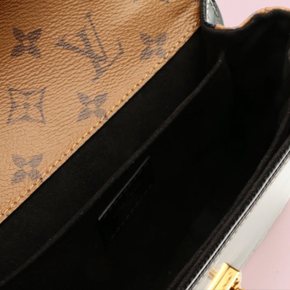 Louis Vuitton Pochette Metis Reverse Mongram Mini - Picture 7 of 10